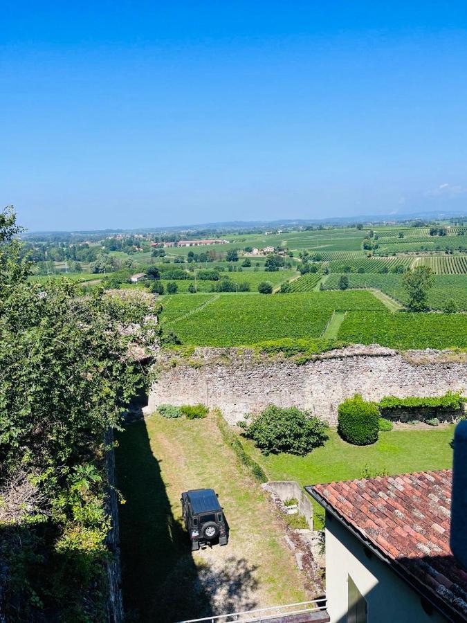Thomas' Castle Apartment Pozzolengo Exterior foto