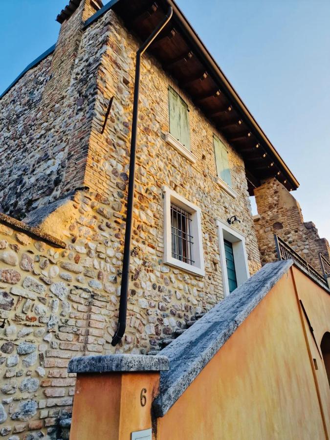 Thomas' Castle Apartment Pozzolengo Exterior foto